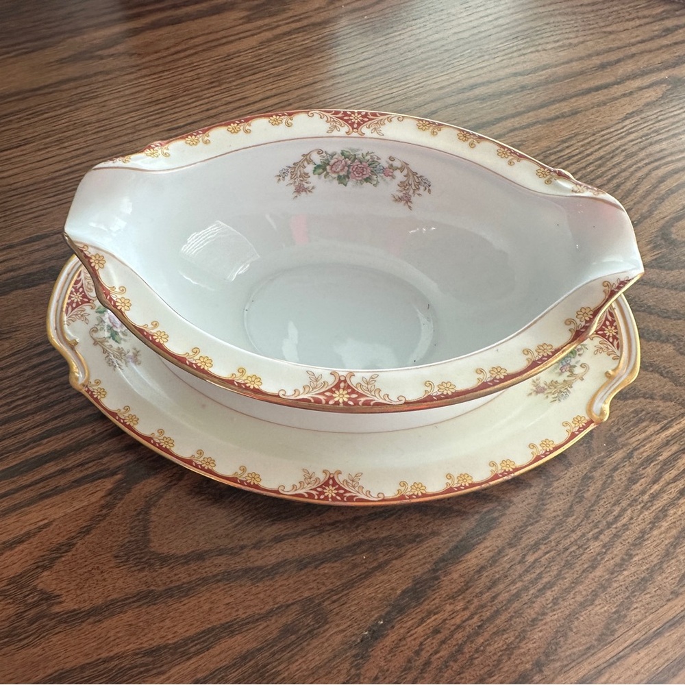 Noritake China Cardinal Rose Gravy Sauce Boat w Attached Tray Occupied Japan